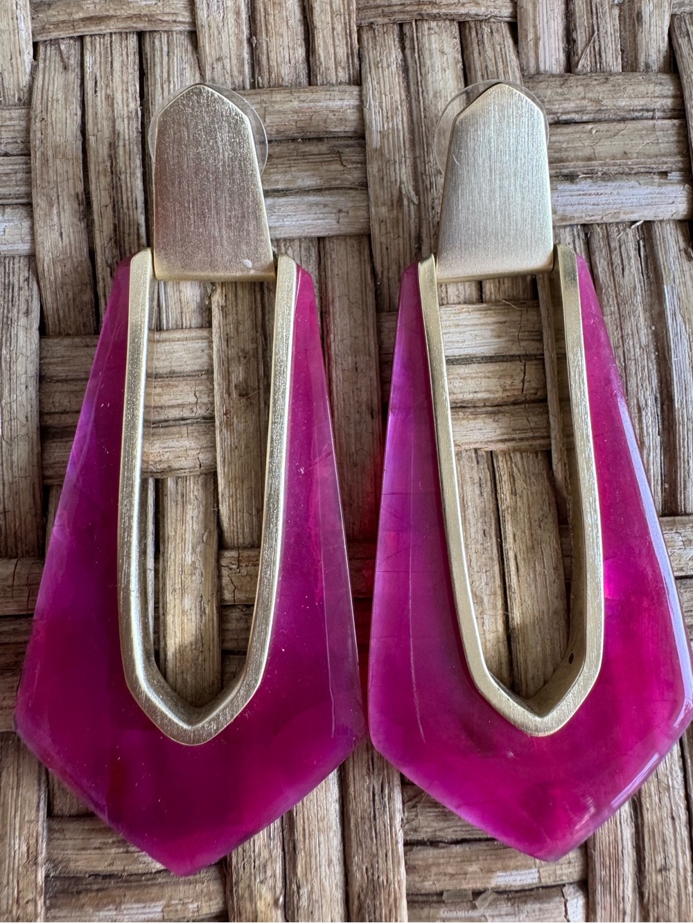 Kendra Scott Kiernan Gold and Raspberry Pink Illusion Statement Earrings